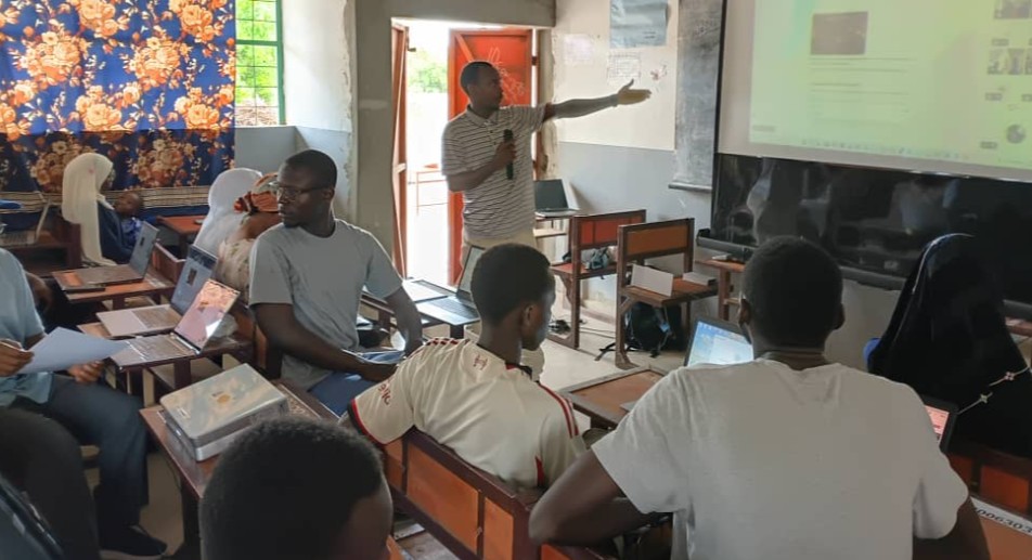Computer Training — Darsilami, The Gambia (4)